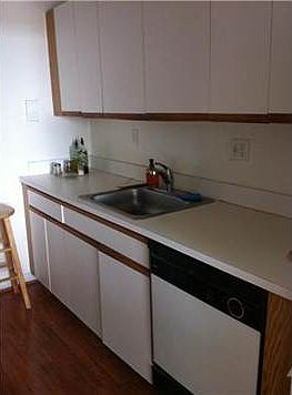 5th image of 2000 NE 135th St #405