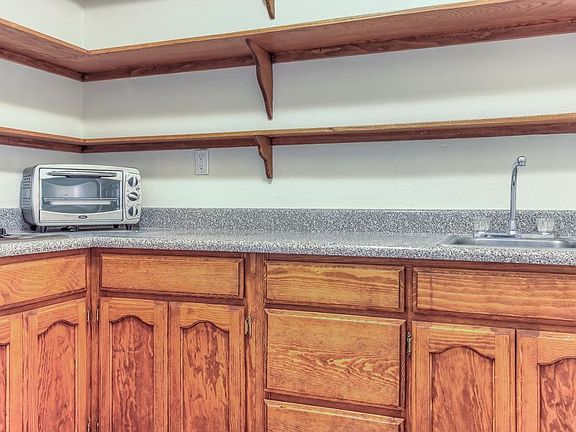 4th image of 1769 N Sycamore Ave APT 3