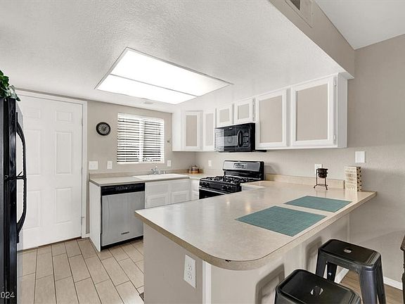 4th image of 532 Sellers Pl