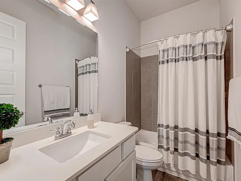 3510 Auburn Creek Cir — Photo 26
