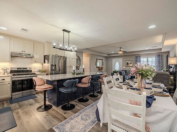 2nd image of 50 Perry Pl