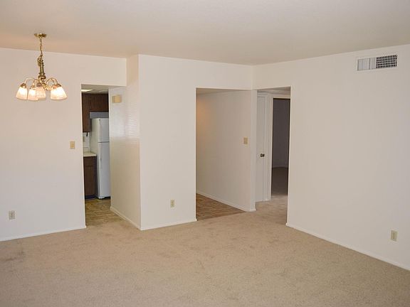 3rd image of 6725 N 17th Ave APT 1