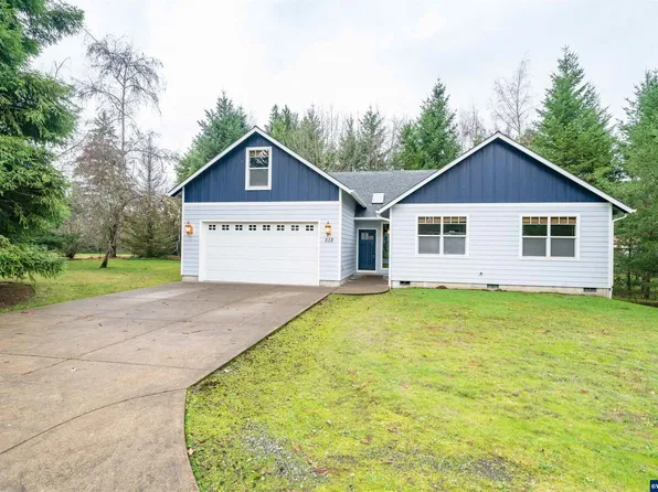 513 Juniper St, Lyons, OR 97358