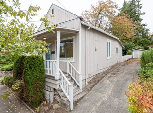 718 N 82nd St, Seattle, WA 98103