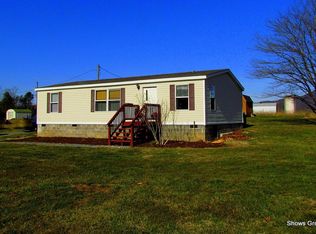 104 Rolling Meadow Dr, Thaxton, VA 24174