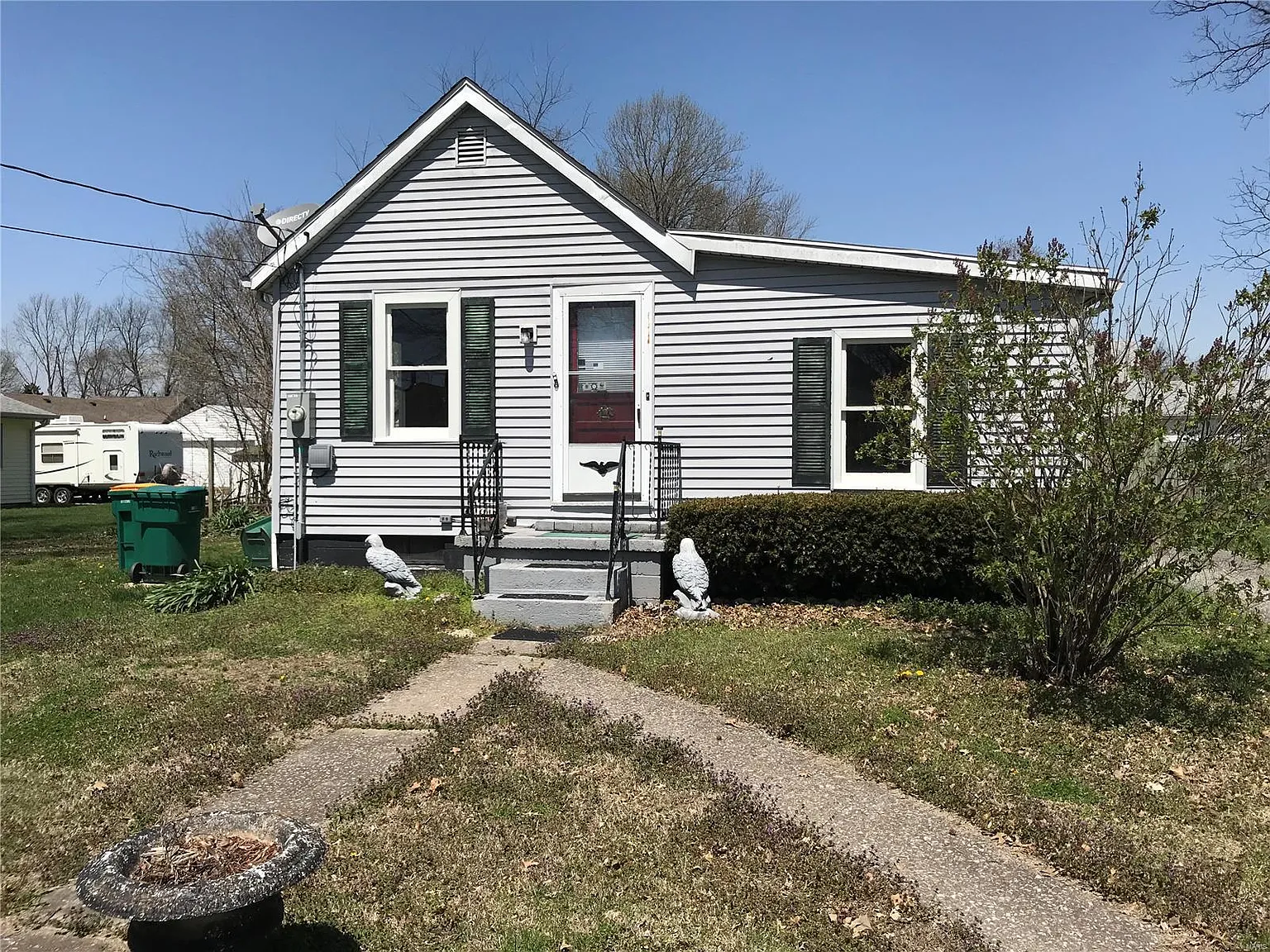 815 W South St photo 1