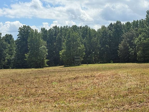 2nd image of 102 Zion Cemetery Rd