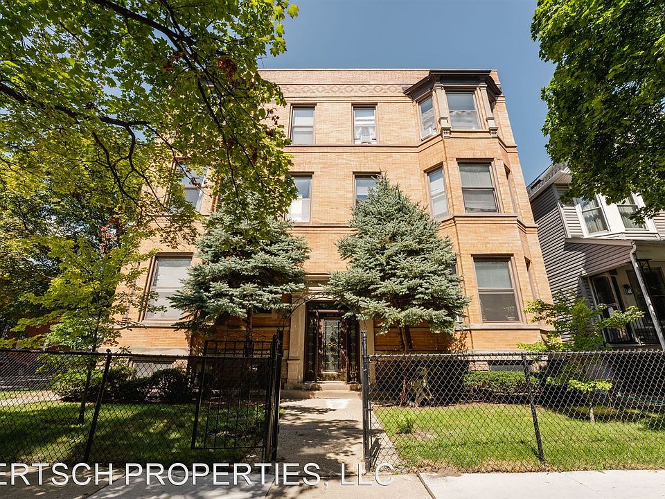1st image of 2034 W Eastwood Ave APT 1W