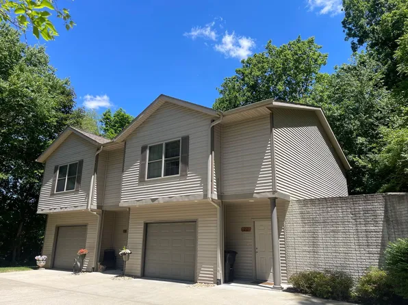 27 Cherry Hill Ct, Hampton, IL 61256