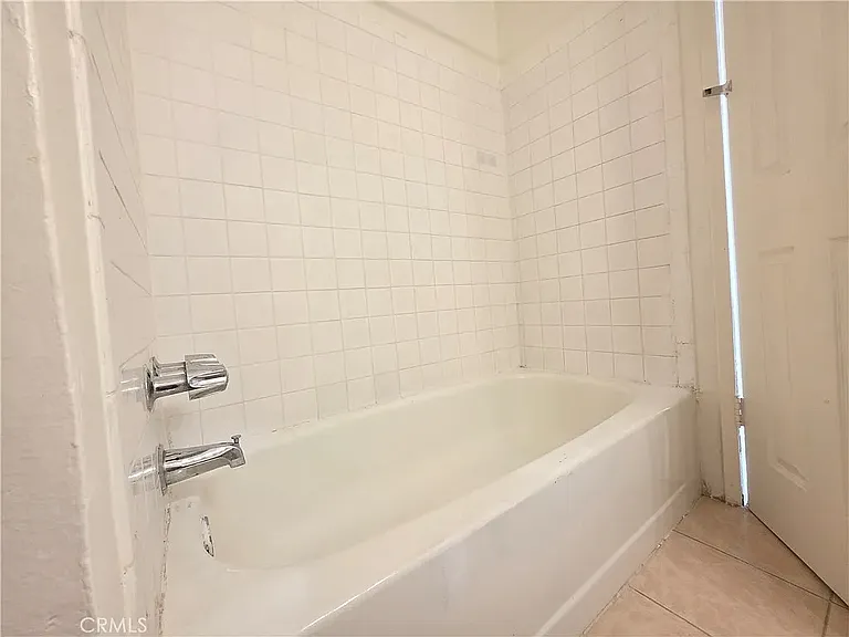 719 N Eucalyptus Ave #26C — Photo 20