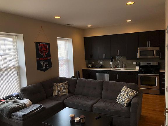 2nd image of 1137 W Leland Ave #202A