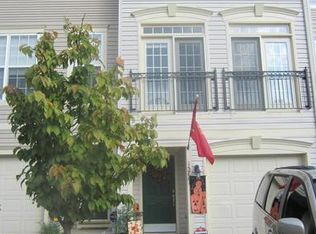 15721 John Diskin Cir #113, Woodbridge, VA 22191