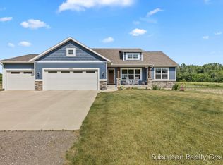 12660 8th Ave NW, Grand Rapids, MI 49534