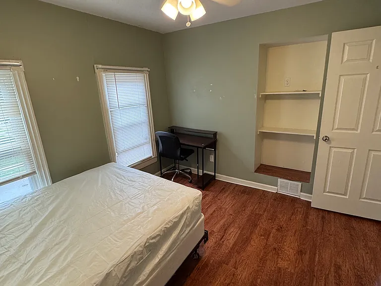 60 Conklin Ave #2 — Photo 27