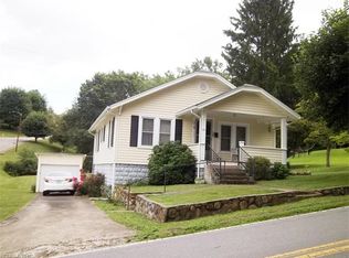 635 Allen Farm Rd, Canton, NC 28716