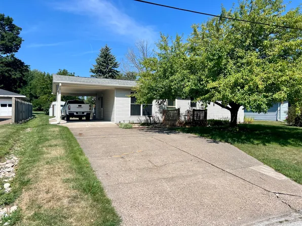 1450 Devitt Ave, Muscatine, IA 52761