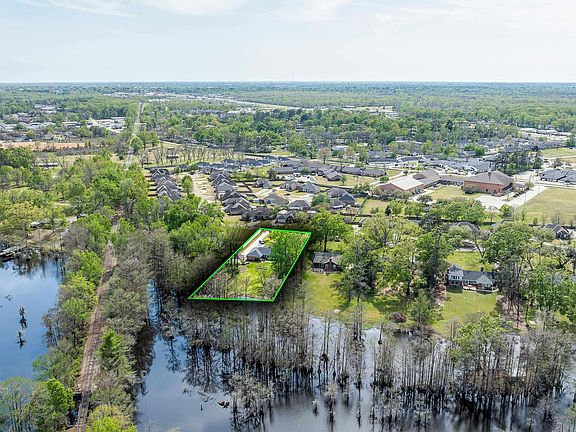 3rd image of 123 Bayou Bend Rd
