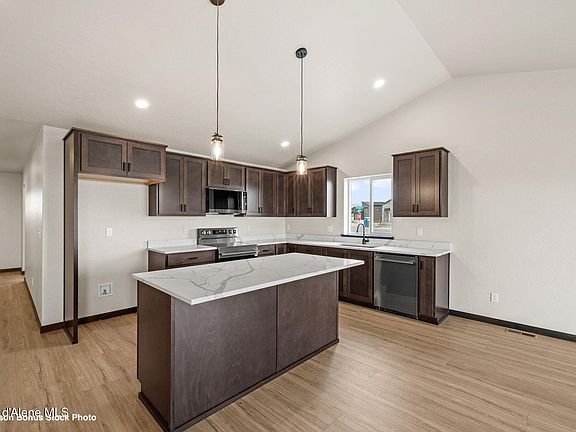 5th image of 6872 W Constantine Ln