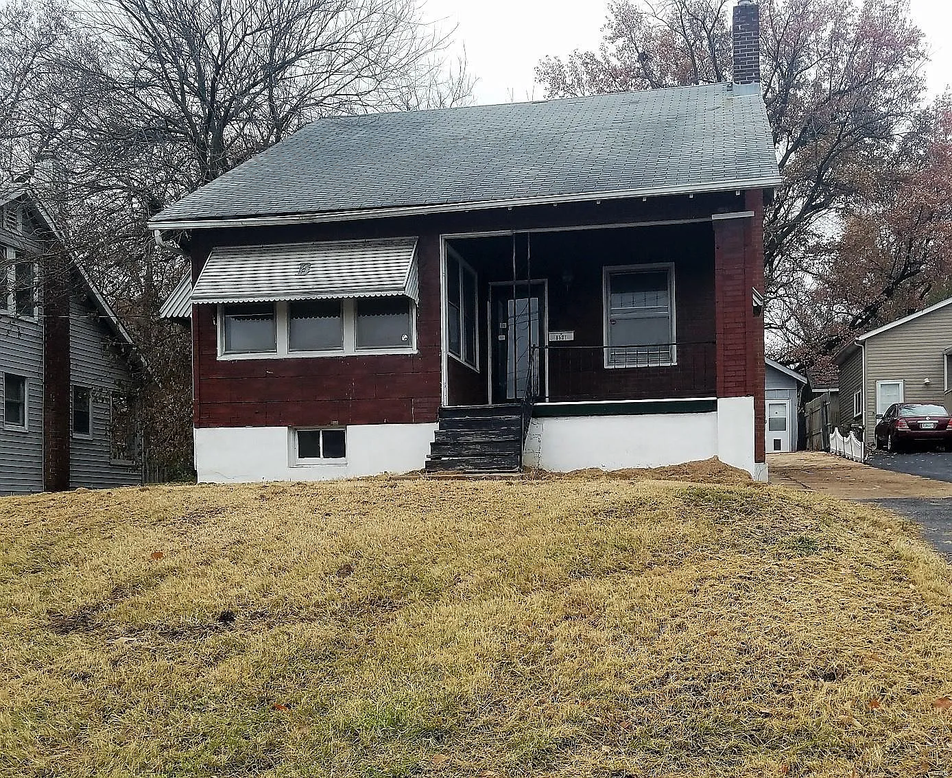 8521 Octavia Ave photo 1