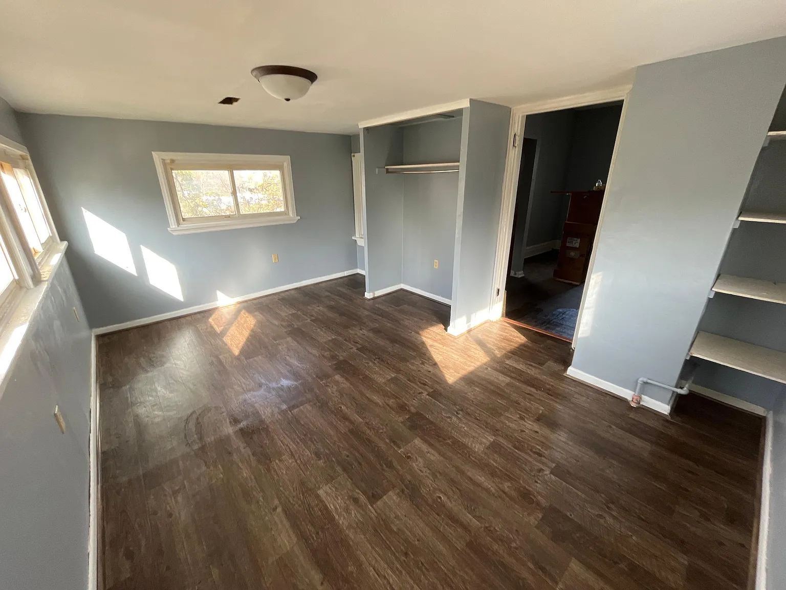 319 S Wilkinson Ave — Photo 4