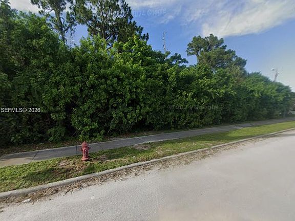 5th image of 1702 Totten Rd