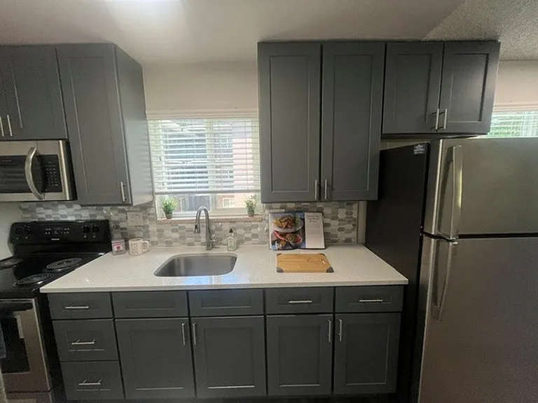 Windsong Apartments — Photo 31