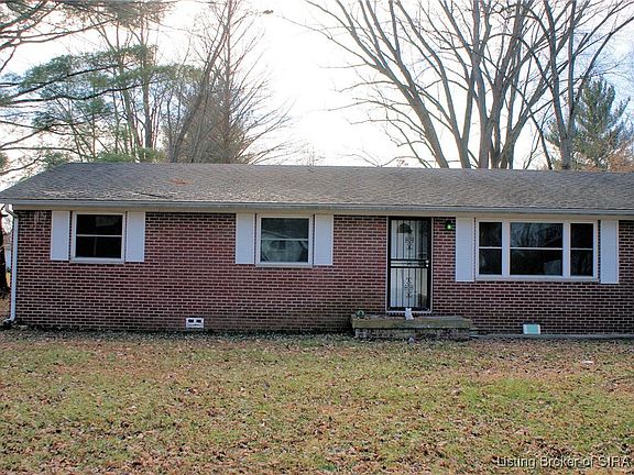 4th image of 153 E Larry Lane
