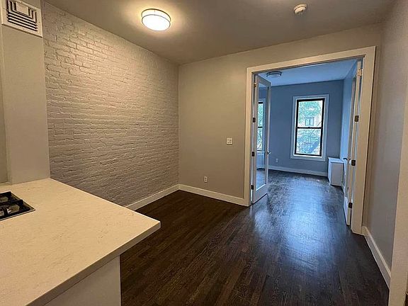2nd image of 165 E 90th St APT 2a