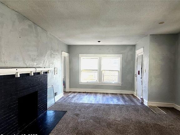 4th image of 1816 E 75th Ter