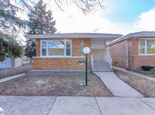 8978 S Anthony Ave, Chicago, IL