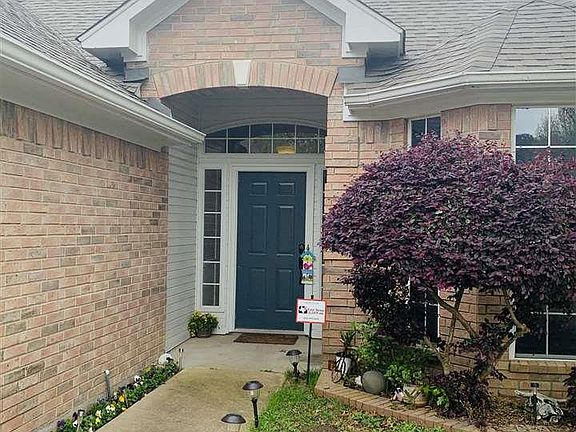 2nd image of 16771 Thibodaux Dr