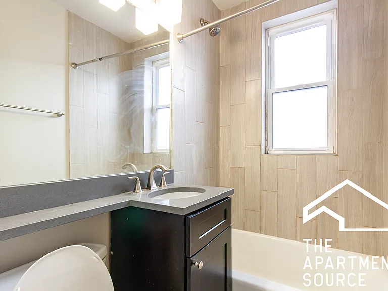 511 W Belmont Ave #4 — Photo 6