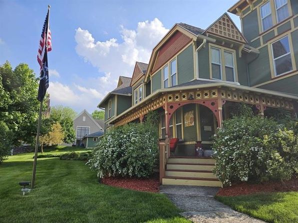 205 State St, Ripon, WI 54971