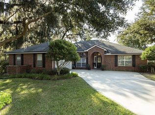 566 Alice Cove Ct, Jacksonville, FL 32218