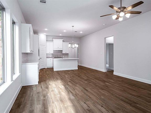 2nd image of 308 Mullins Ct
