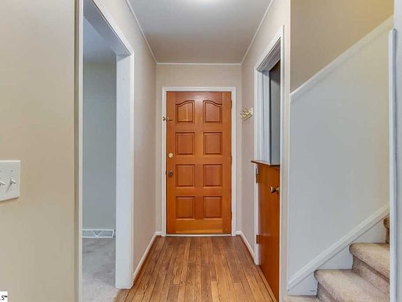 4th image of 506 Tebblewood Dr