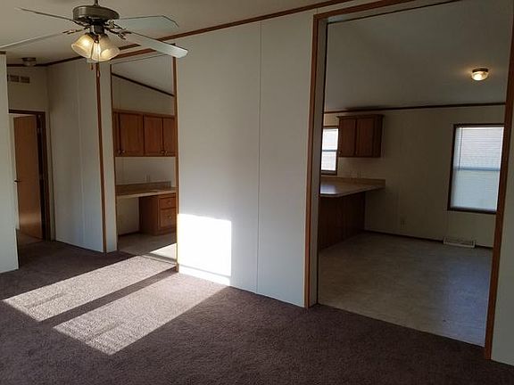 4th image of 11428 Branch Ln
