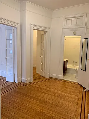 Rented by Douglas Elliman | media 15