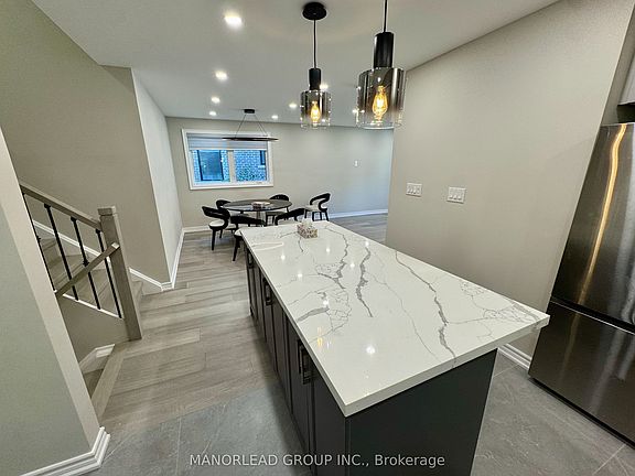 5th image of 19 Waring Ct