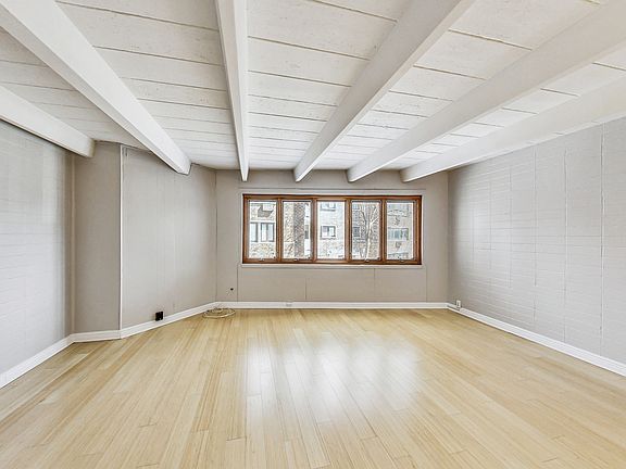 4th image of 1140 W Lunt Ave APT 2A