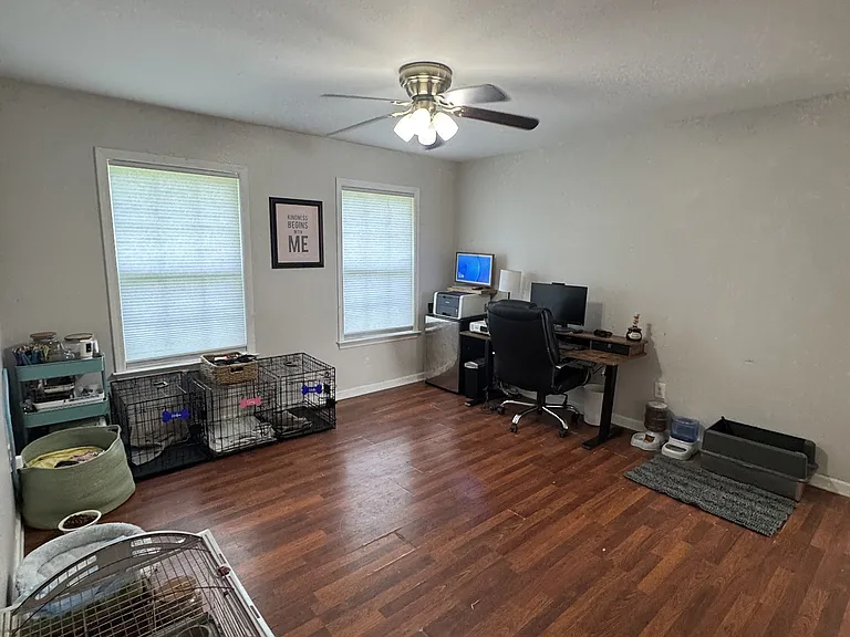 105 Larkins Dr — Photo 23