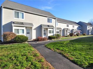 32 Hilltop Dr, Weatogue, CT 06089