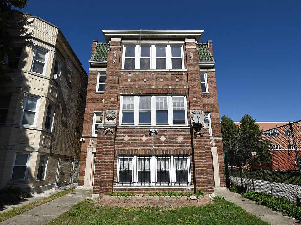 1st image of 3722 W Eastwood Ave