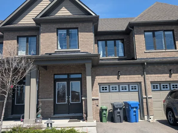 166 Deerpath Dr #13, Guelph, ON N1K 0E2