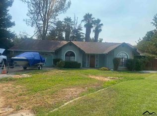 3589 Leonard St, Redding, CA 96002