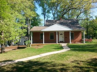 806 Richland St, Paris, TN 38242