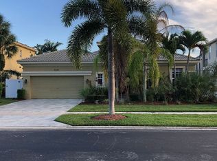 2267 Ridgewood Cir, Royal Palm Beach, FL 33411
