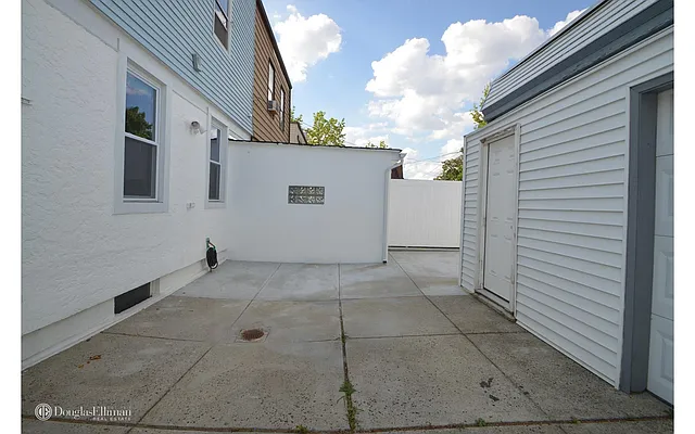 Rented by Douglas Elliman | media 52