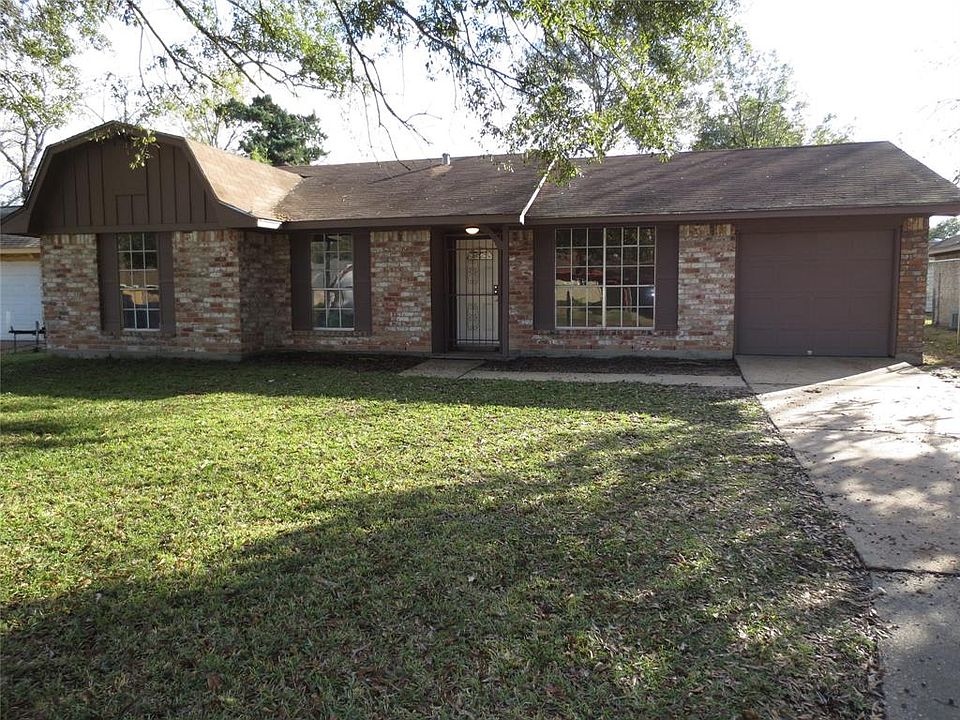 1st image of 1623 Hidden Valley Dr