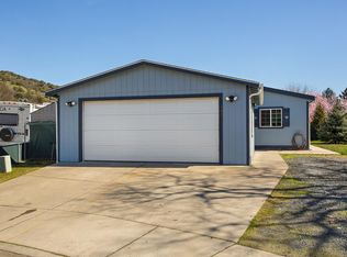409 Juanita Way, Gold hill, OR 97525